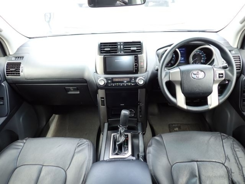 LAND CRUISER PRADO-16