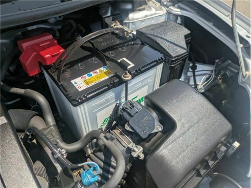 COROLLA AXIO