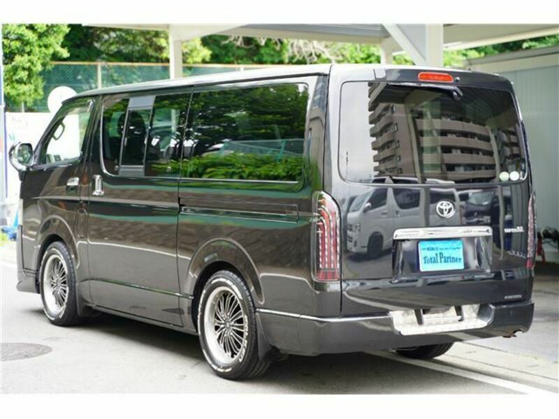 HIACE VAN
