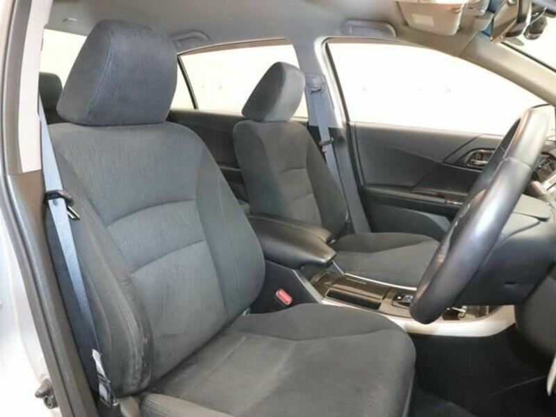 ACCORD HYBRID-8