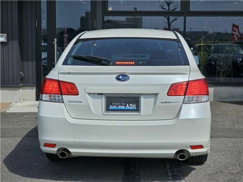 LEGACY B4