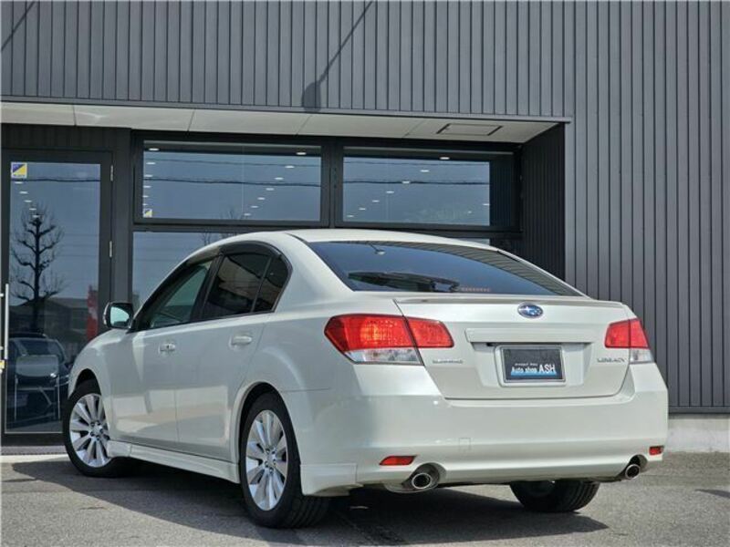 LEGACY B4