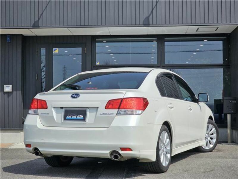 LEGACY B4