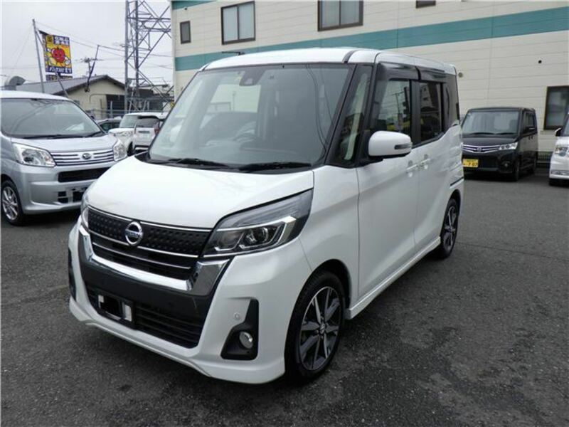 NISSAN　DAYZ ROOX