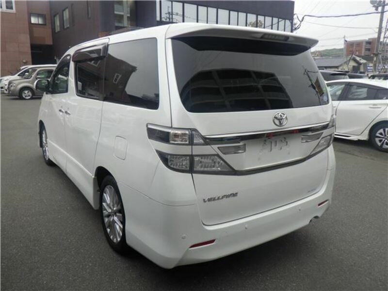 VELLFIRE