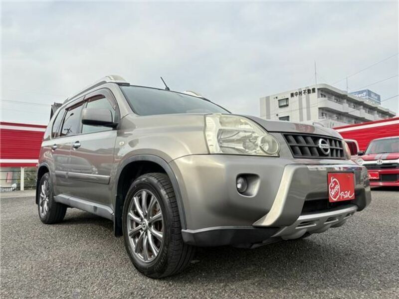 X-TRAIL