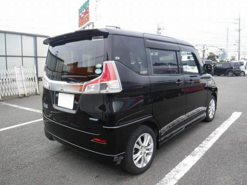 DELICA D2