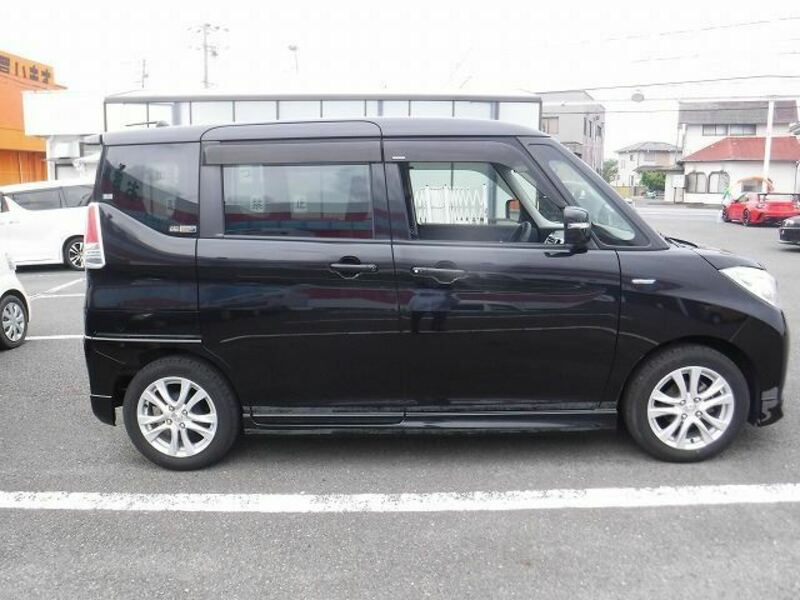 DELICA D2