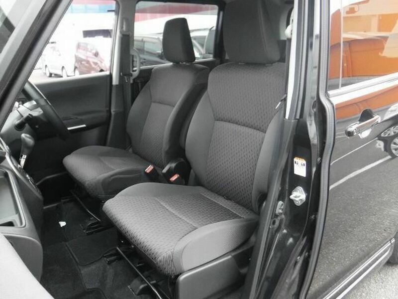 DELICA D2