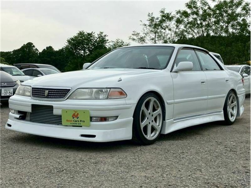 TOYOTA MARK II