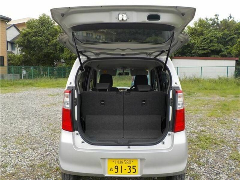 WAGON R
