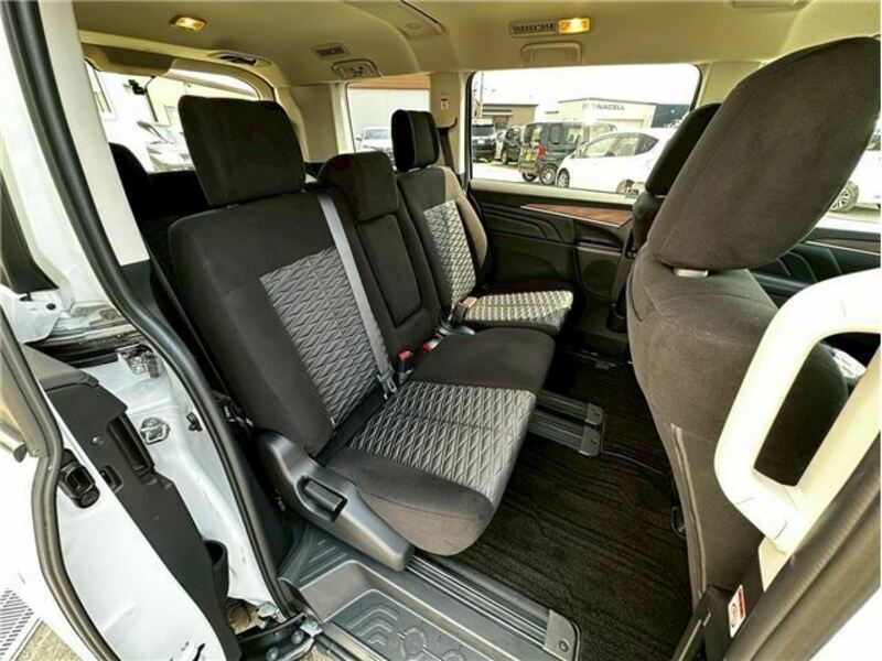 DELICA D5