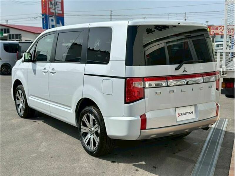 DELICA D5