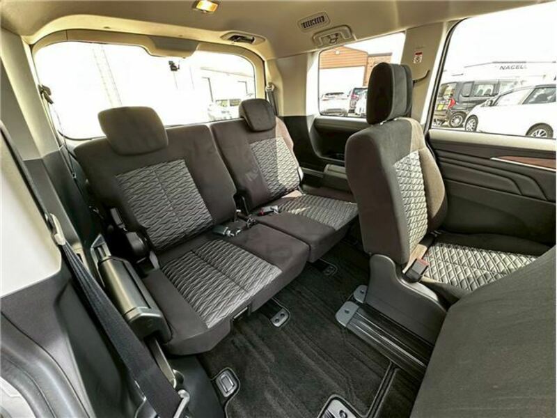 DELICA D5