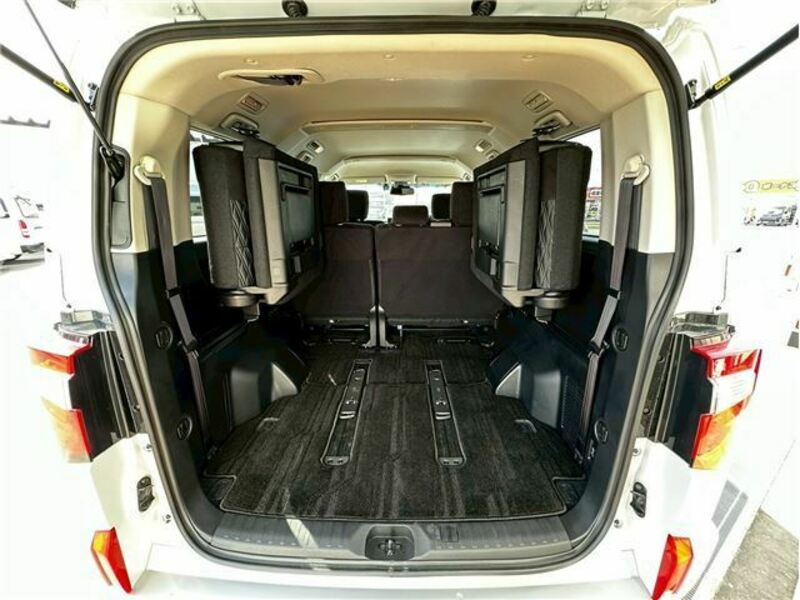 DELICA D5