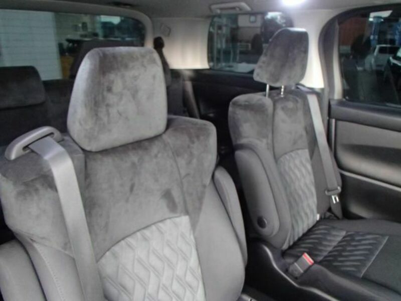 VELLFIRE-14