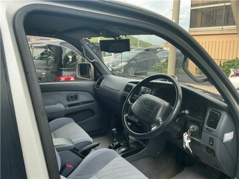 HILUX SURF