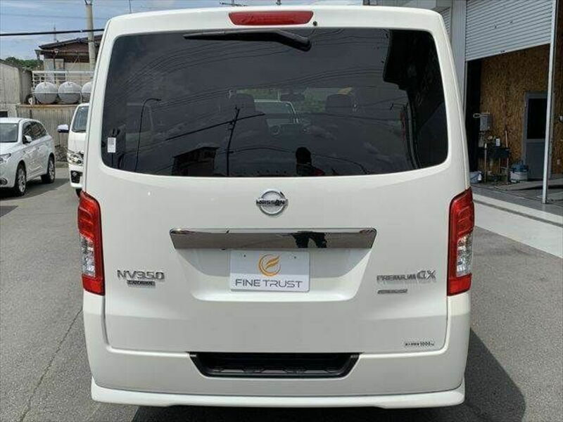 NV350 CARAVAN-18