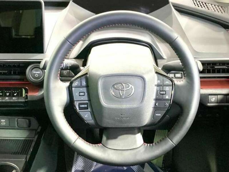 PRIUS PHV