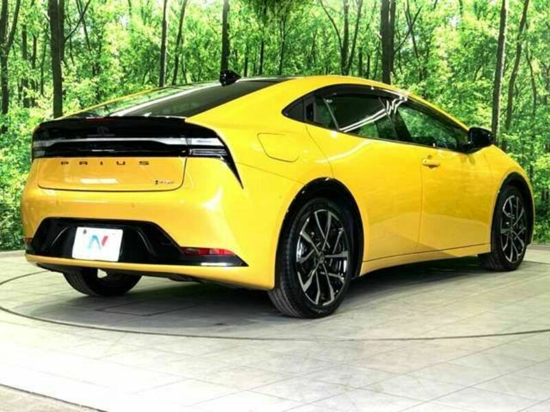 PRIUS PHV