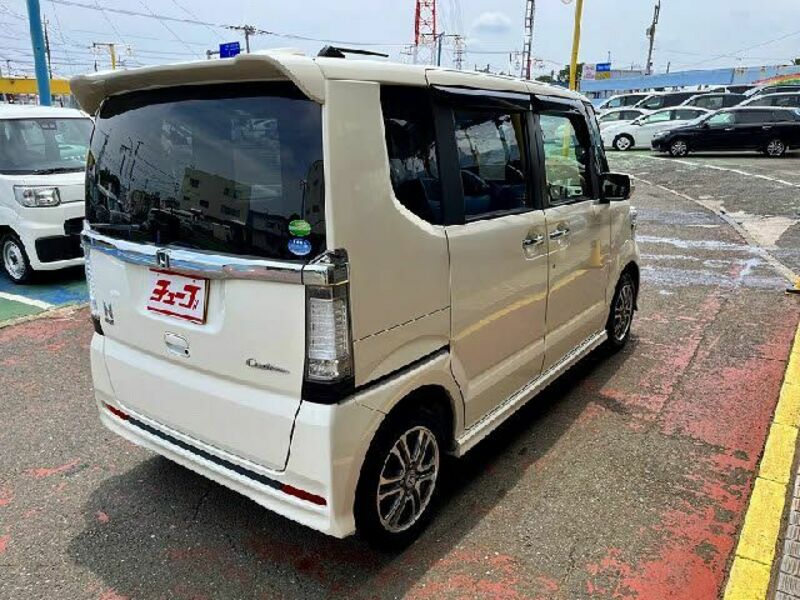 N BOX CUSTOM