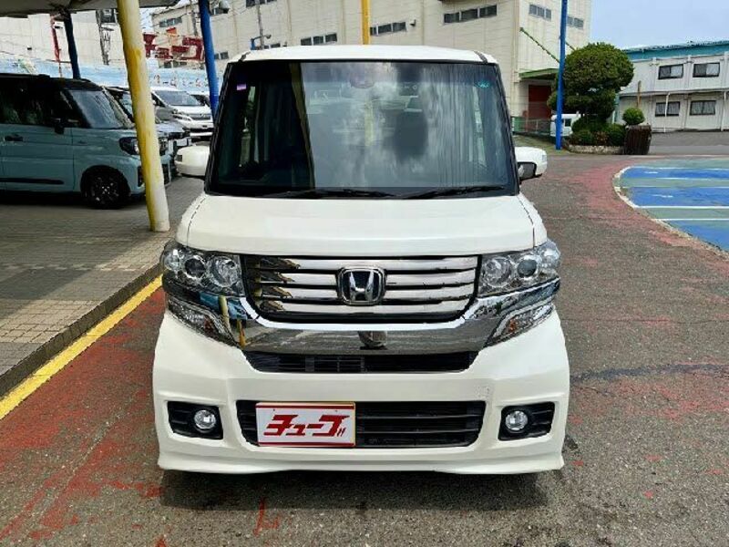 N BOX CUSTOM