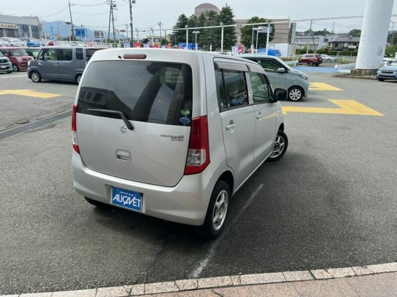 WAGON R
