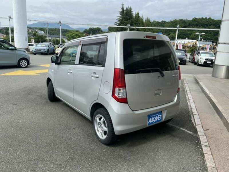 WAGON R