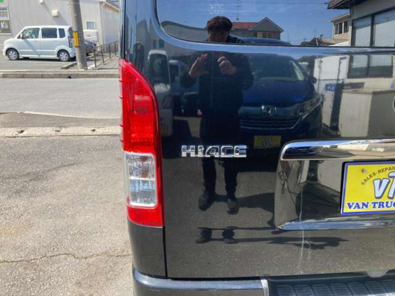 HIACE VAN