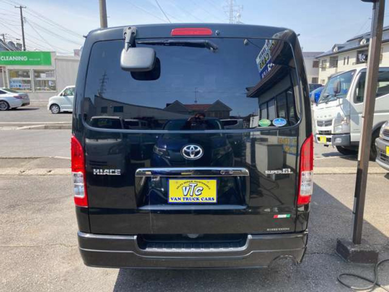 HIACE VAN