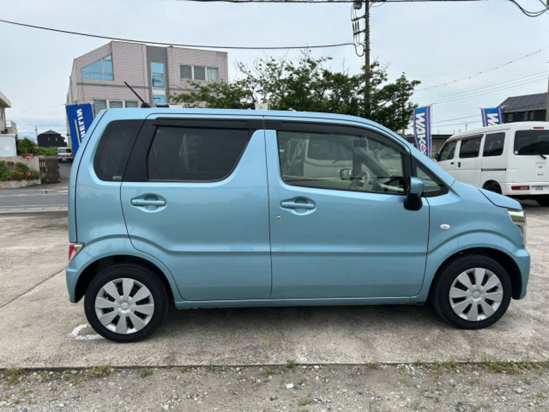 WAGON R-10