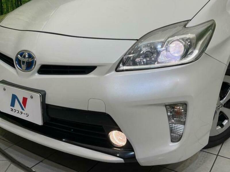 PRIUS-11
