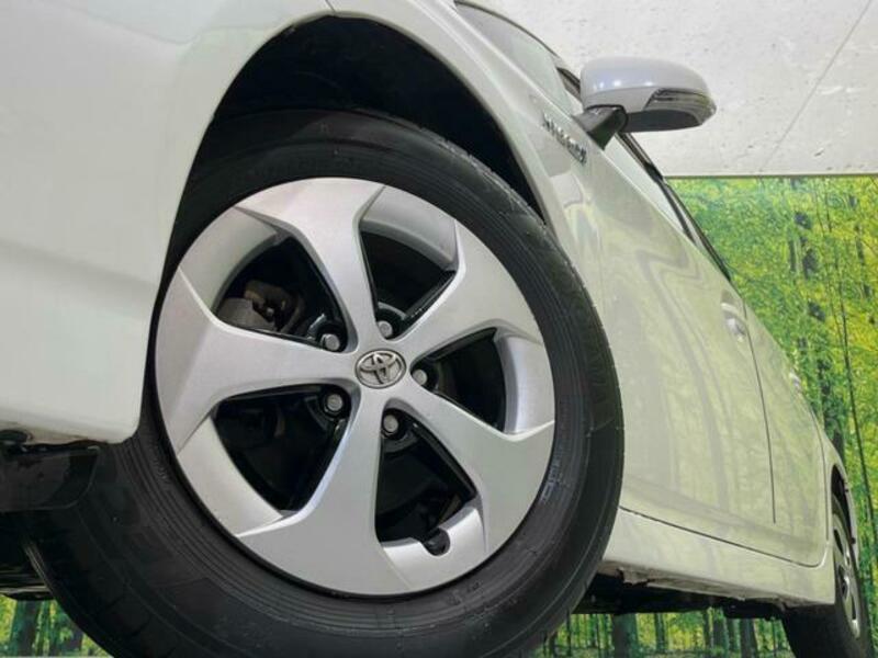 PRIUS-12