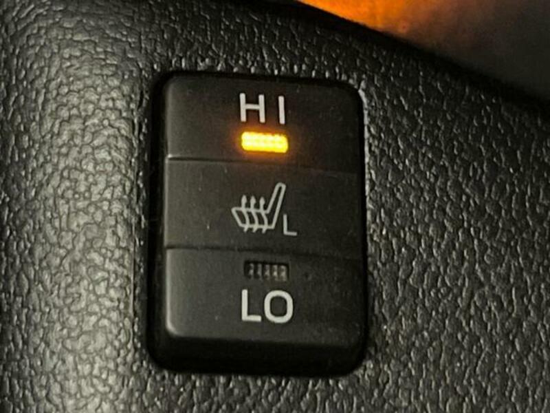 PRIUS PHV-6