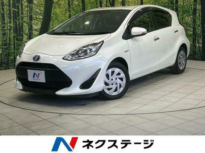 TOYOTA　AQUA