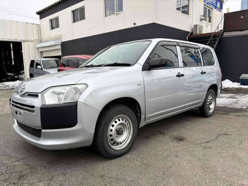 TOYOTA SUCCEED VAN