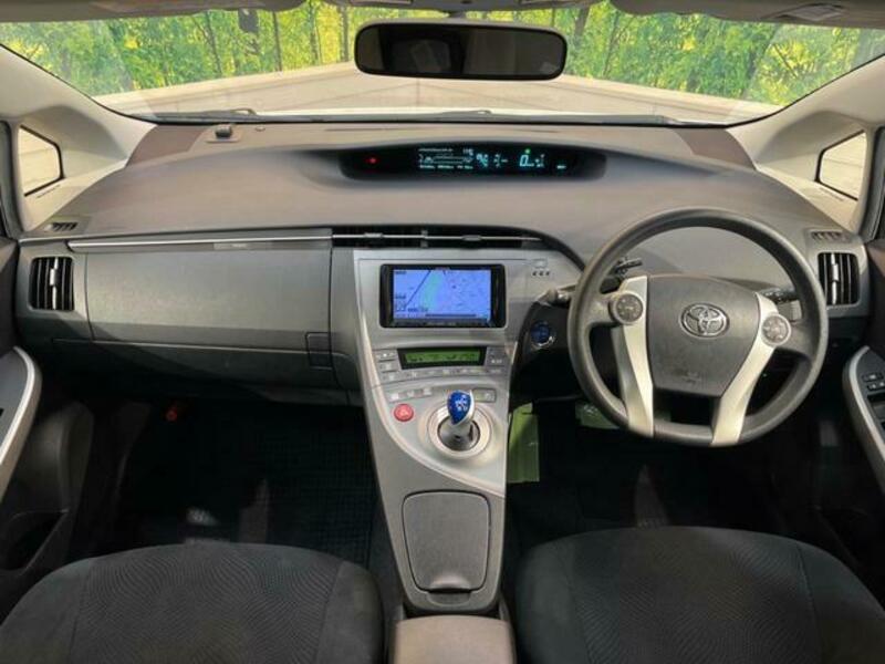 PRIUS-1