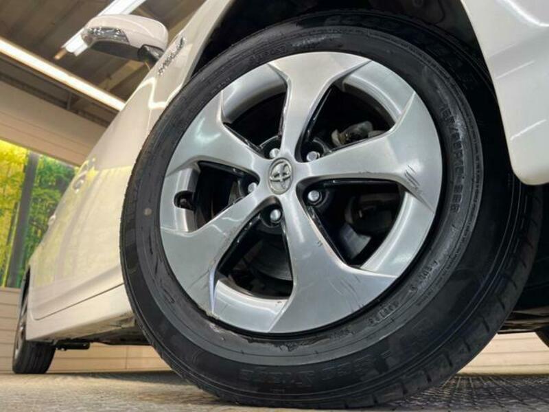 PRIUS-12