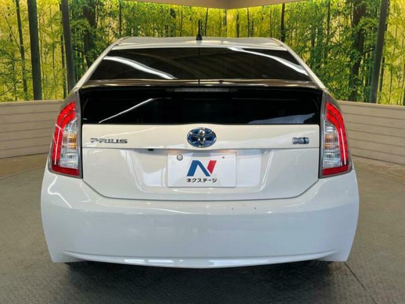 PRIUS-14