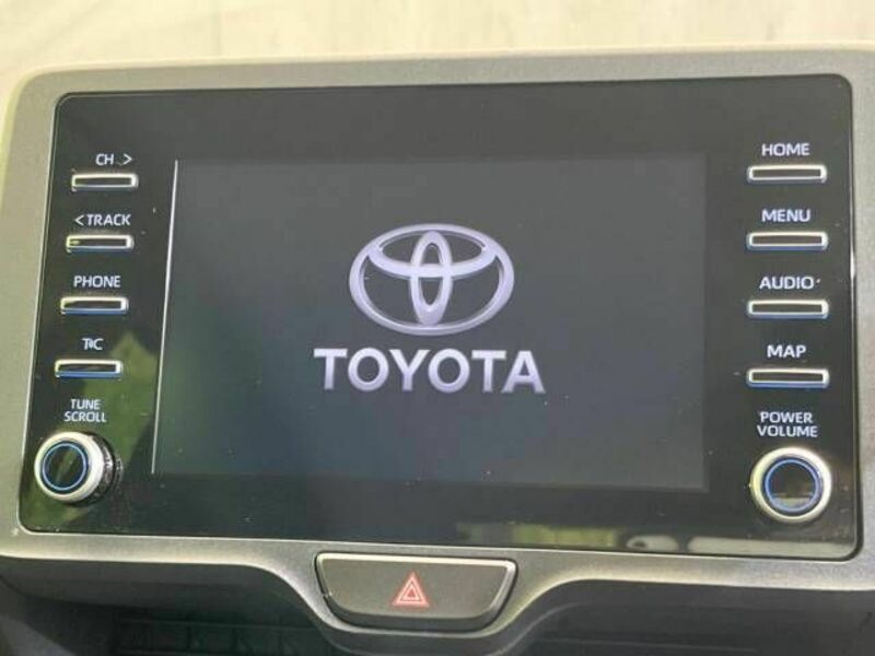 YARIS CROSS