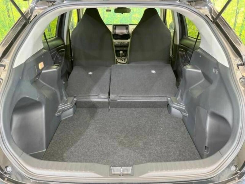 YARIS CROSS