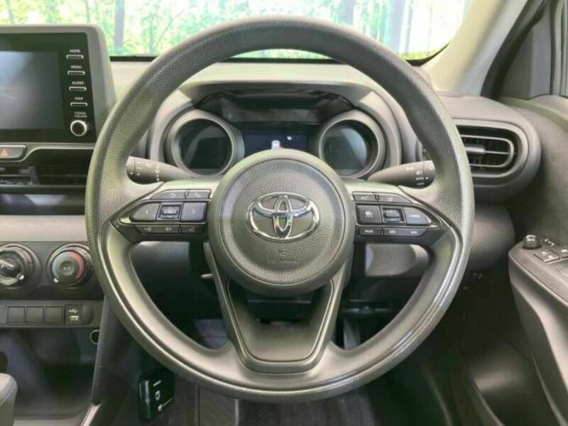YARIS CROSS
