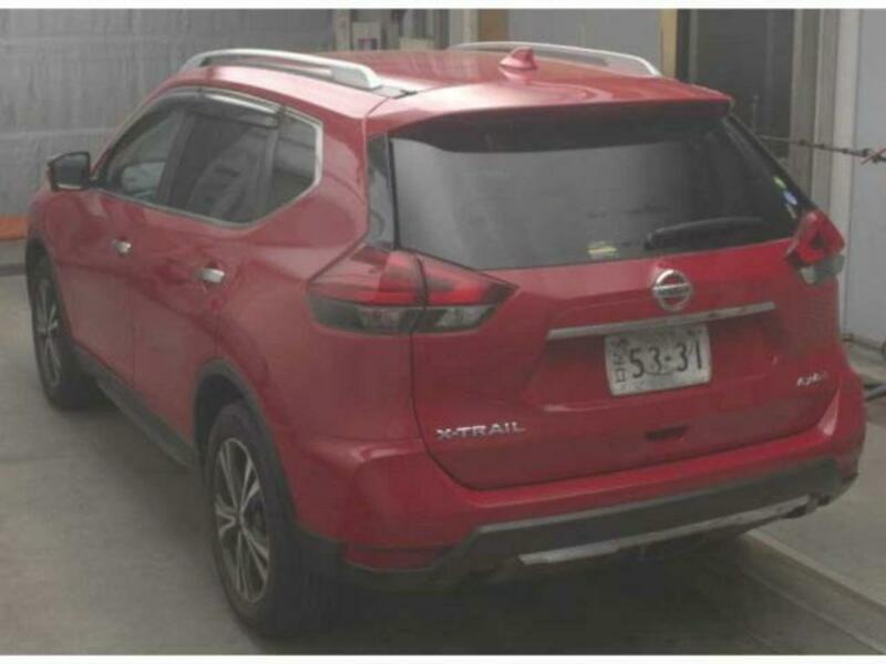 X-TRAIL