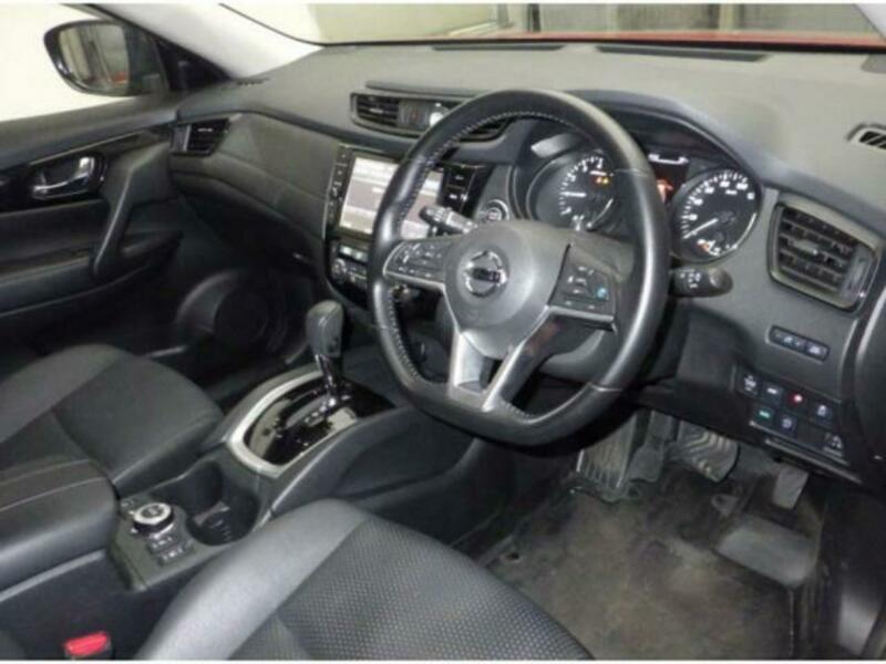 X-TRAIL