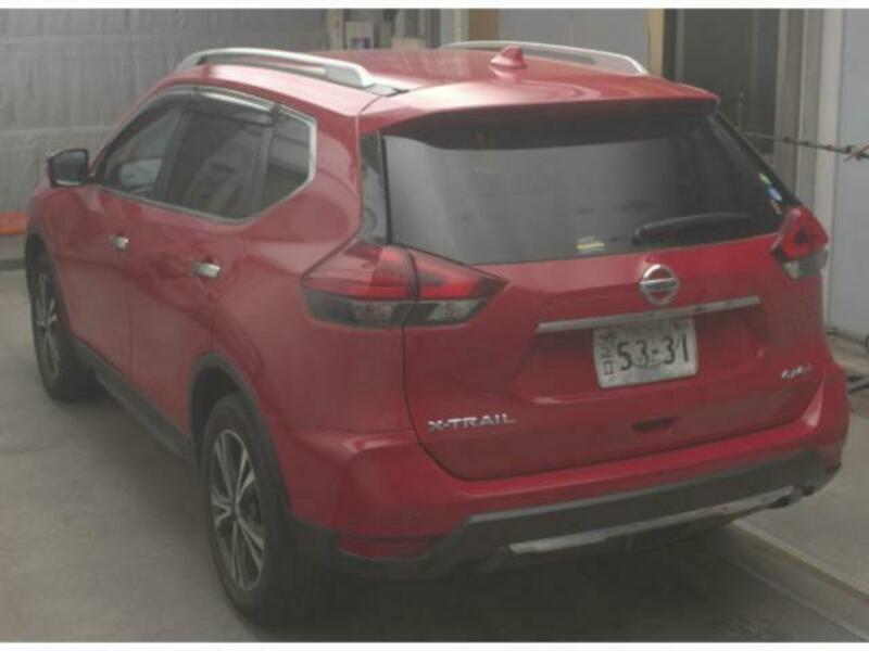X-TRAIL