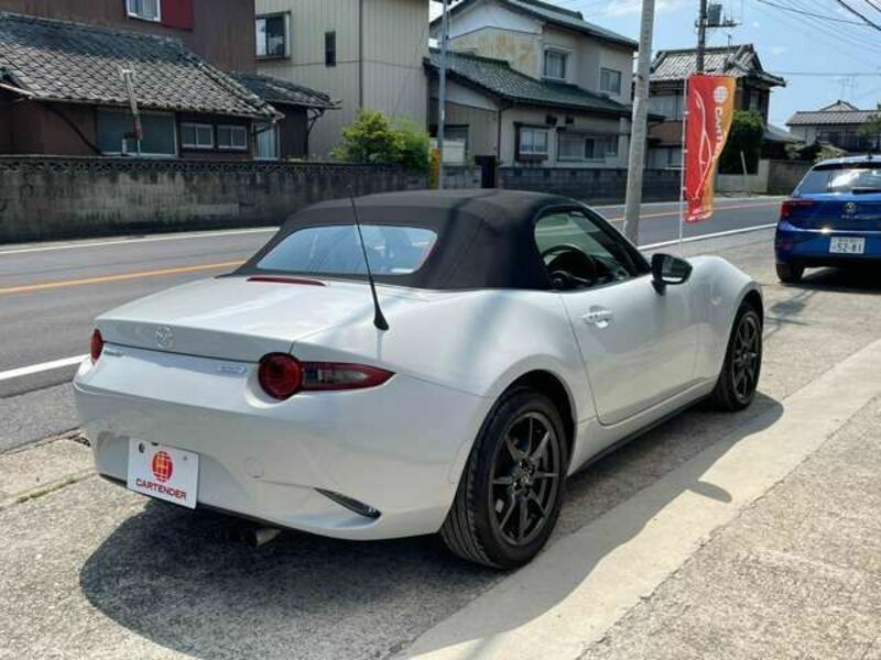 ROADSTER