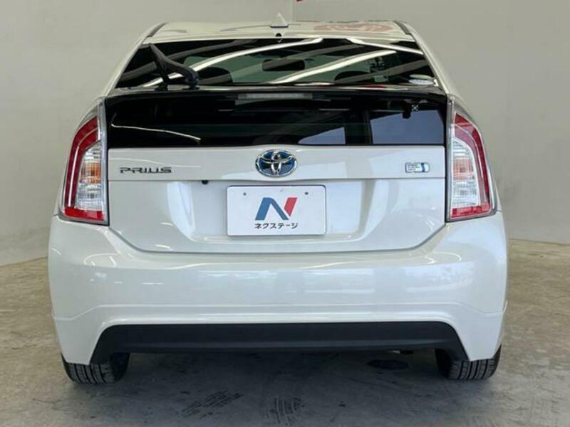 PRIUS-13