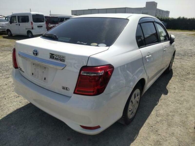 COROLLA AXIO