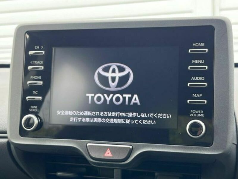 YARIS CROSS