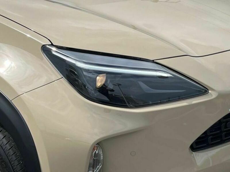 YARIS CROSS